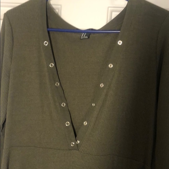 Dress - Picture 2 of 2